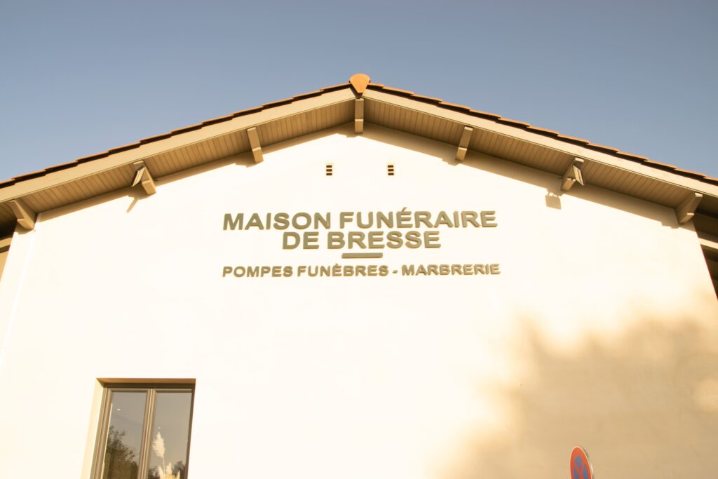 Photo 3 de Maison Funéraire de Bresse - Romenay